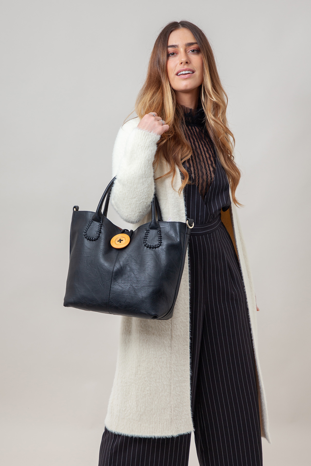 BW1595-1-BLACK-1